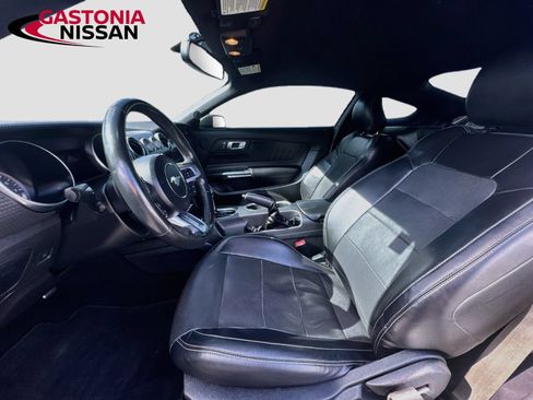 Used 2020 Ford Mustang GT Premium w/ GT Performance Package RWD image 29