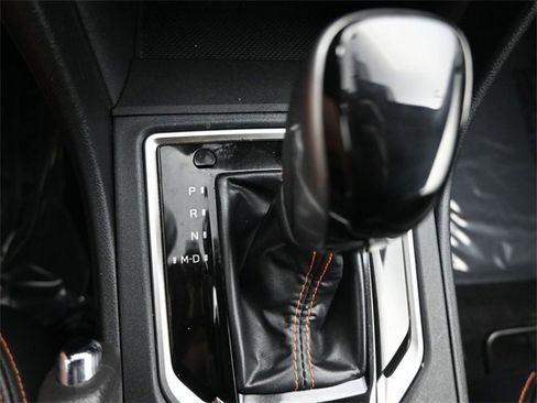 Used 2019 Subaru Crosstrek 2.0i Limited w/ Moonroof Package w/Navigation image 17