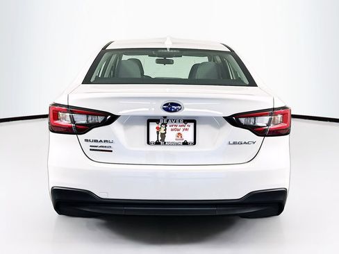 Used 2025 Subaru Legacy Premium image 8