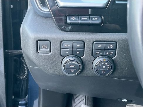 Used 2022 Chevrolet Silverado 1500 High Country w/ High Country Premium Package image 10