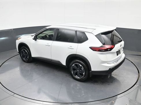 New 2025 Nissan Rogue SV image 29