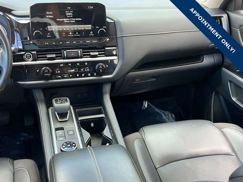 Used 2023 Nissan Pathfinder SL w/ SL Premium Package AWD/4WD image 20