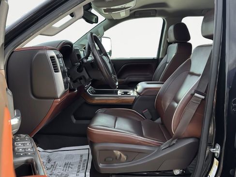 Used 2016 Chevrolet Silverado 2500 High Country w/ Duramax Plus Package image 12