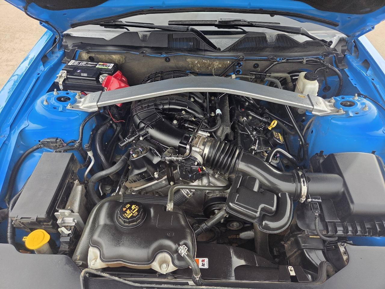 Used 2012 Ford Mustang Convertible RWD image 17