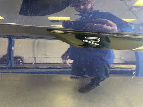 Used 2022 Volkswagen Tiguan SEL R-Line image 9