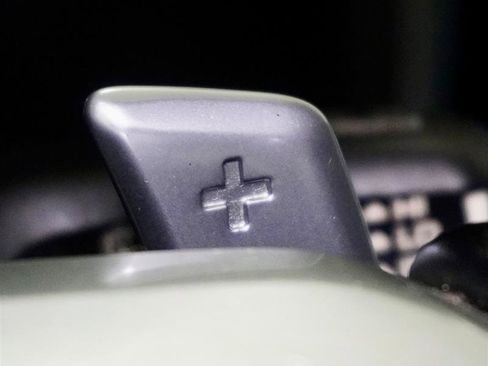 Used 2018 Porsche Macan image 46