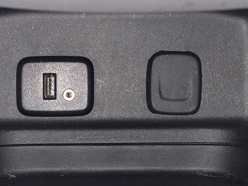 Used 2018 Chevrolet Equinox LT image 26