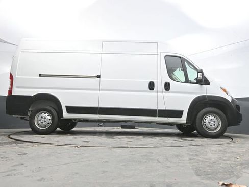 Used 2025 RAM ProMaster 2500 w/ Convenience Group FWD image 38