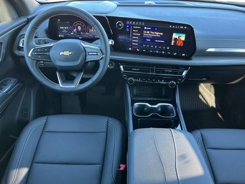 New 2026 Chevrolet Traverse LT image 16