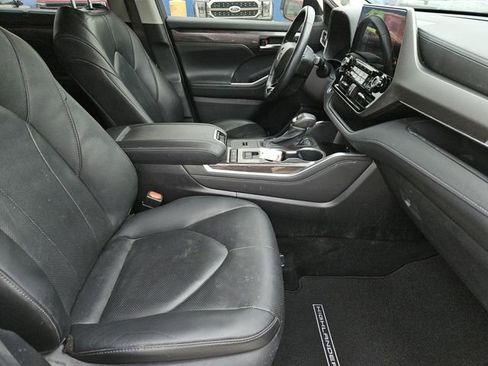 Used 2020 Toyota Highlander Limited image 36