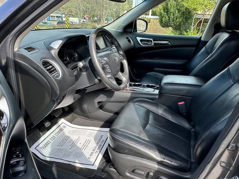 Used 2014 Nissan Pathfinder SL w/ SL Tech Package image 7