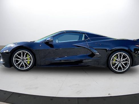 Used 2023 Chevrolet Corvette Stingray Premium Conv w/ Z51 Performance Package RWD image 6