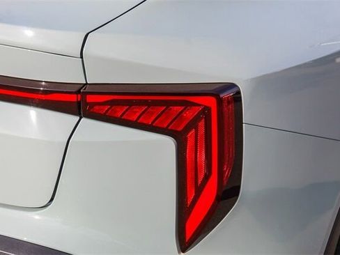 New 2025 Kia K4 LXS image 9