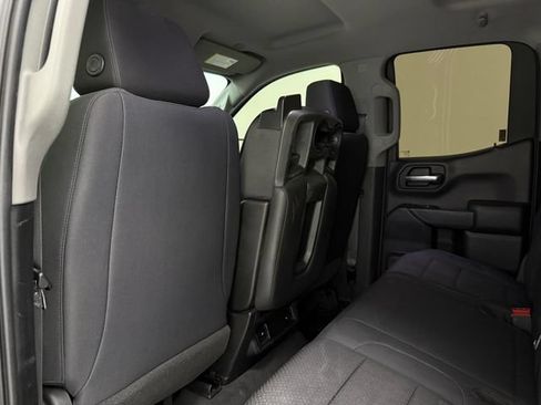 Used 2019 Chevrolet Silverado 1500 Custom w/ Custom Convenience Package AWD/4WD image 28