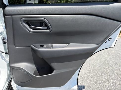 Certified 2025 Nissan Rogue S AWD/4WD image 18