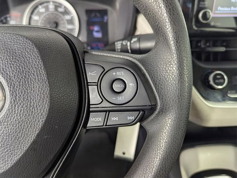 Used 2022 Toyota Corolla LE w/ Carpet Mat Package (TMS) image 23