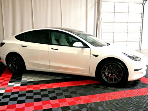 Used 2021 Tesla Model 3 Long Range AWD/4WD image 7
