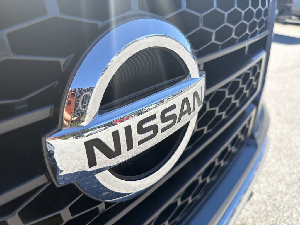 Used 2021 Nissan Titan SV w/ SV Convenience Package AWD/4WD image 30
