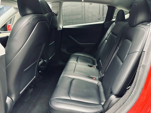 Used 2023 Tesla Model Y Long Range AWD/4WD image 23