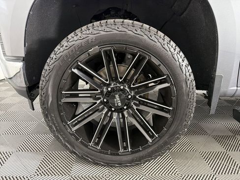 Used 2021 Chevrolet Silverado 1500 LTZ w/ LTZ Premium Package image 10