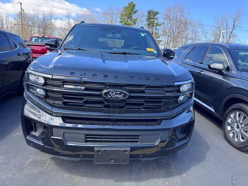 Used 2025 Ford Expedition Max Platinum w/ Stealth Performance Package image 2