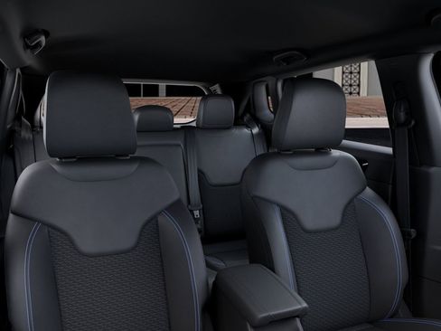 New 2026 Jeep Compass Latitude AWD/4WD image 26