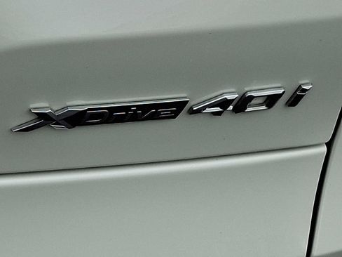 Used 2022 BMW X5 xDrive40i w/ Premium Package image 32