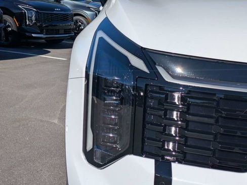 New 2026 Kia Sportage SX FWD image 9