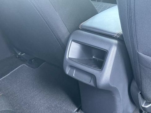 Used 2025 Honda HR-V Sport image 14