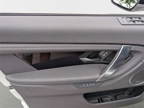 Used 2024 Land Rover Discovery Sport S image 14