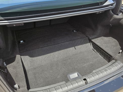 Used 2018 BMW 530e w/ Premium Package 2 image 22