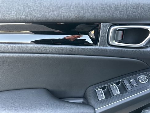 Used 2023 Honda Civic Sport Touring image 17