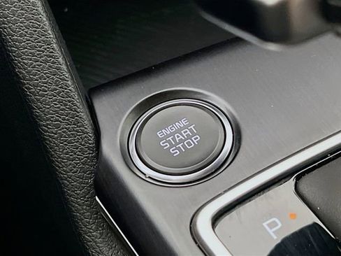 Used 2026 Kia Sportage LX w/ LX Convenience Package image 16