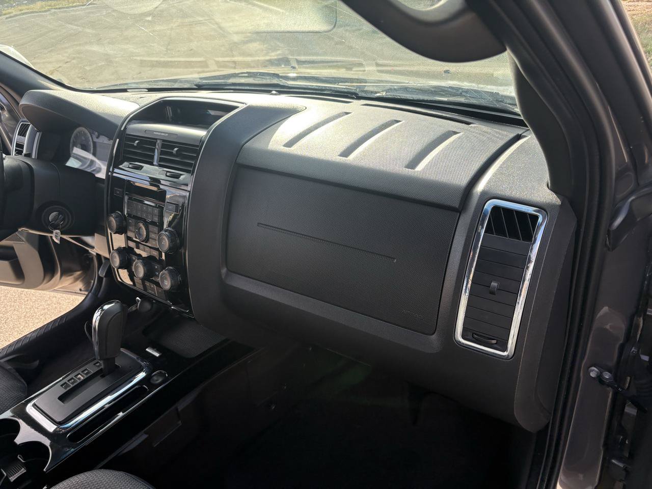 Used 2009 Ford Escape Limited FWD image 27