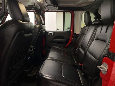 Used 2022 Jeep Wrangler Unlimited Rubicon 4xe w/ Cold Weather Group image 19