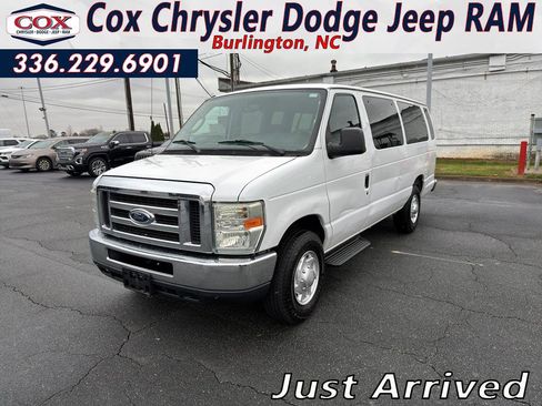 Used 2011 Ford E-350 and Econoline 350 XLT image 1