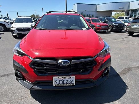 Used 2025 Subaru Crosstrek 2.5i Premium AWD/4WD image 8