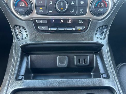 Certified 2019 GMC Yukon XL Denali w/ Open Road Package AWD/4WD image 5