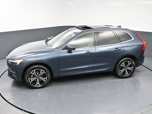 Used 2022 Volvo XC60 B5 Momentum w/ Climate Package image 46