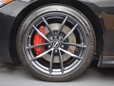 Used 2023 Nissan Z w/ Floor Mat Package (L93) RWD image 35