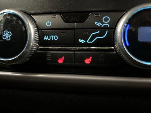 Used 2021 Ford Expedition Platinum image 36