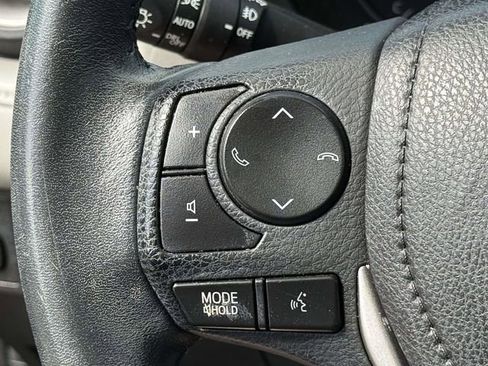 Used 2018 Toyota RAV4 XLE w/ Plus Extra Value Package image 26