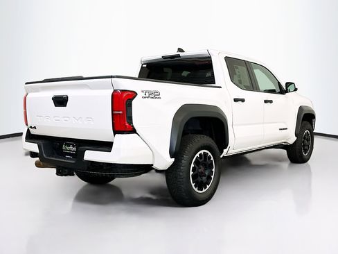 Used 2024 Toyota Tacoma TRD Off-Road AWD/4WD image 9