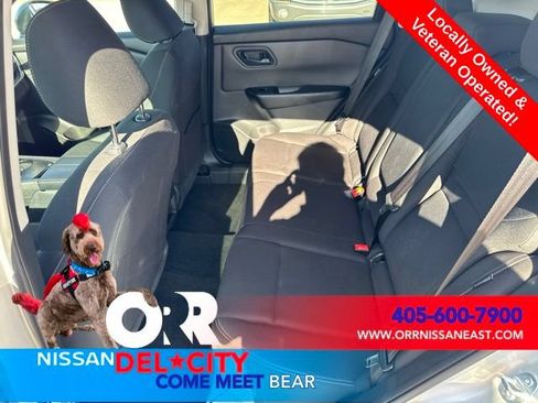 Used 2024 Nissan Rogue S FWD image 10
