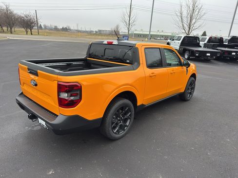 New 2026 Ford Maverick Lariat w/ Black Appearance Package image 4