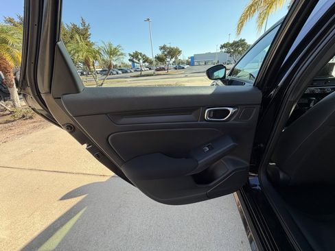 Certified 2025 Honda Civic Sport image 25