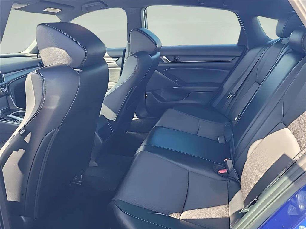 Used 2018 Honda Accord Sport image 15