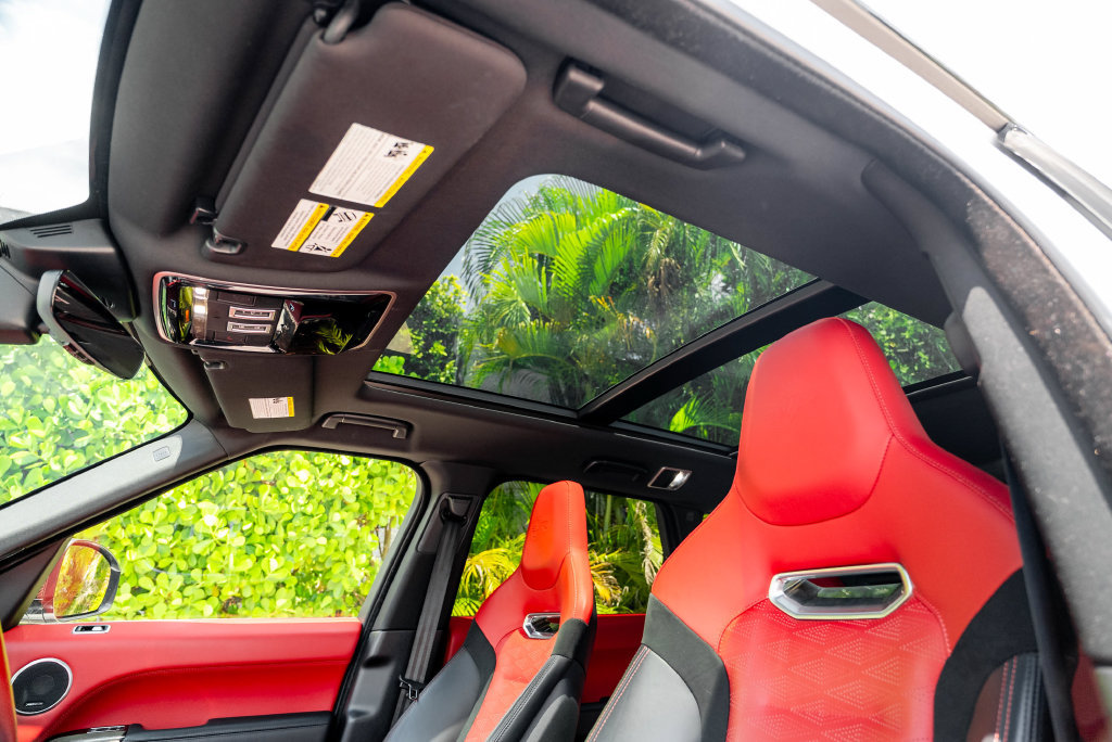 Used 2022 Land Rover Range Rover Sport SVR AWD/4WD image 35