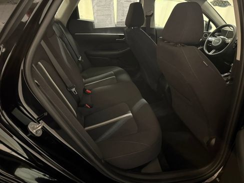 Used 2025 Hyundai Sonata SE image 27