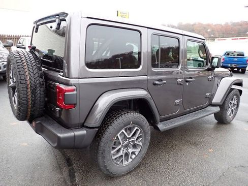 New 2025 Jeep Wrangler Sahara w/ Technology Group image 7